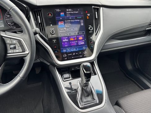 Used 2021 Subaru Outback Premium image 14