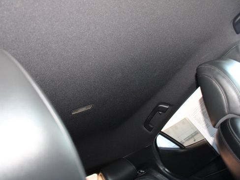 Used 2019 MAZDA MAZDA3 Base image 19