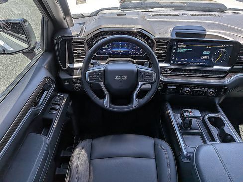 Certified 2025 Chevrolet Silverado 1500 LT Trail Boss w/ Convenience Package II AWD/4WD image 15