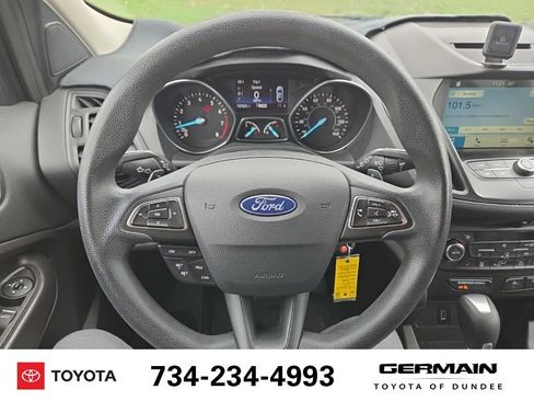 Used 2017 Ford Escape SE w/ Equipment Group 201A FWD image 23