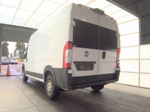 Used 2023 RAM ProMaster 2500 FWD image 3