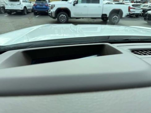 Used 2021 GMC Yukon XL Denali image 31