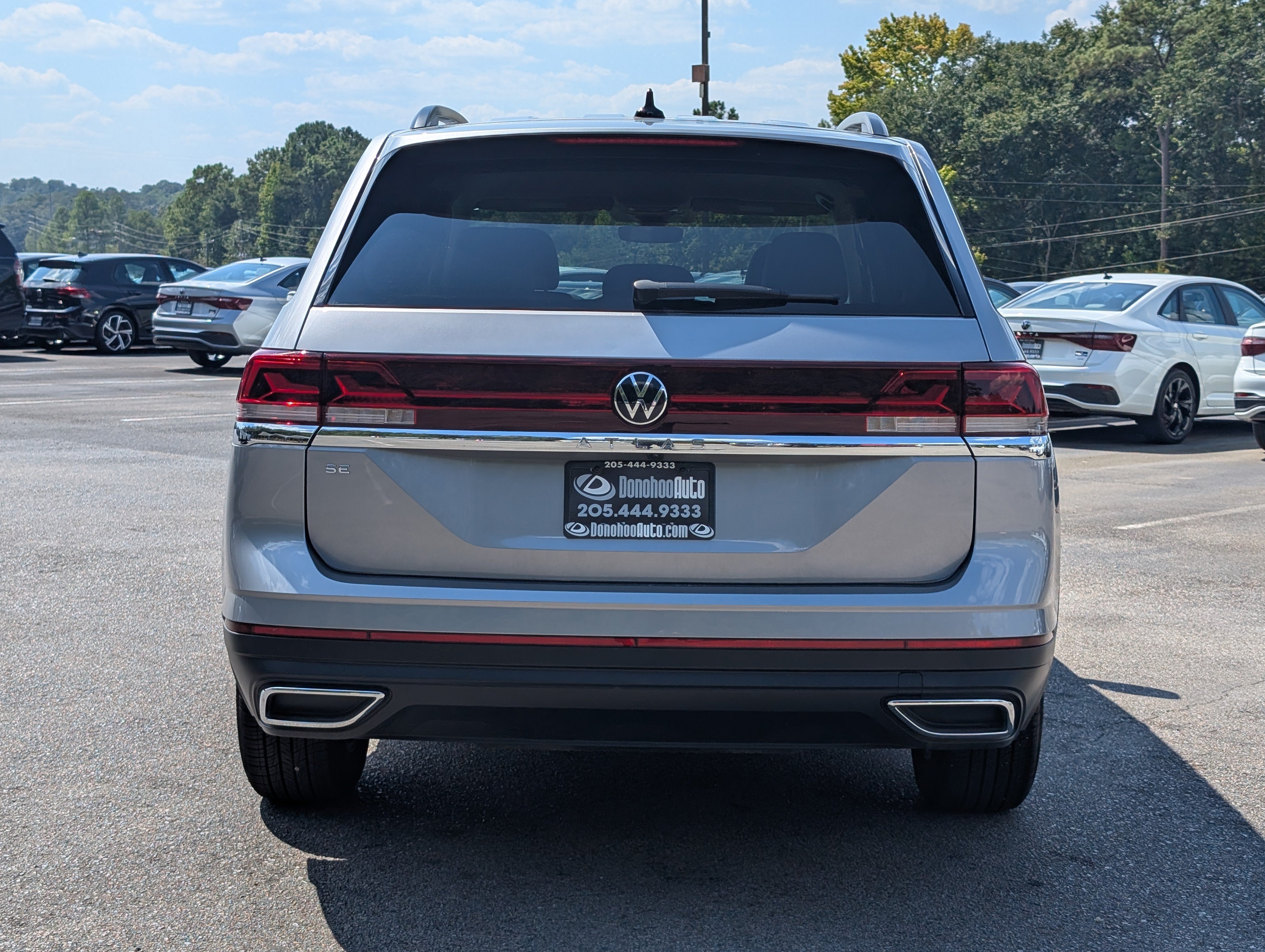 Used 2025 Volkswagen Atlas SE FWD image 10