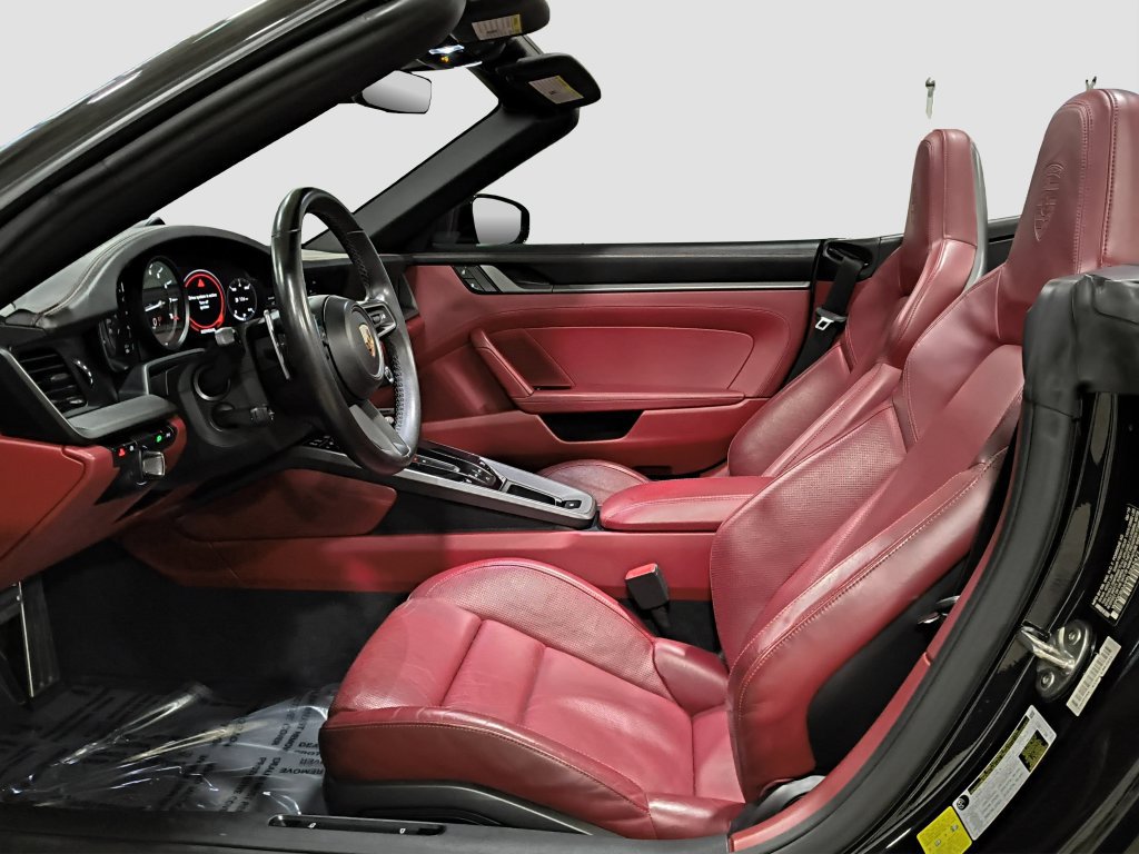Used 2020 Porsche 911 Carrera 4S AWD/4WD image 8