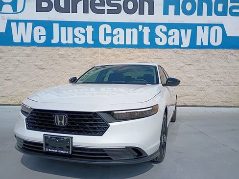 New 2026 Honda Accord SE image 2