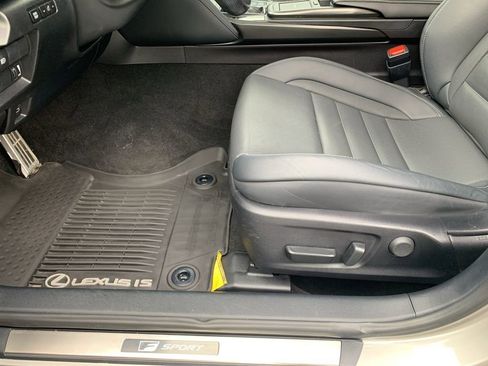 Used 2022 Lexus IS 350 F Sport w/ Memory Package image 10