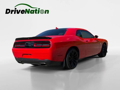 Used 2019 Dodge Challenger R/T Scat Pack RWD image 5