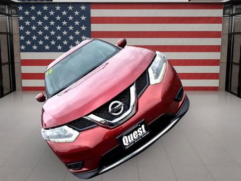Used 2016 Nissan Rogue SV image 18