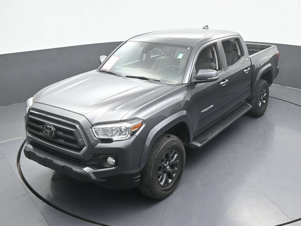 Used 2022 Toyota Tacoma SR5 w/ Technology Package RWD image 47