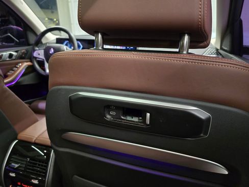 Used 2025 BMW X7 xDrive40i image 37