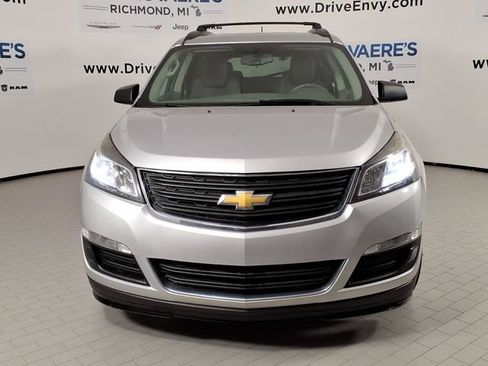 Used 2017 Chevrolet Traverse LS AWD/4WD image 2