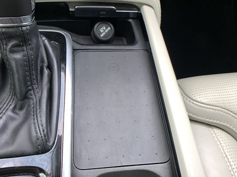 Used 2022 Volvo XC90 T6 Inscription w/ Advanced Package image 19