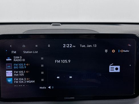 Used 2023 Hyundai Santa Fe SEL image 21