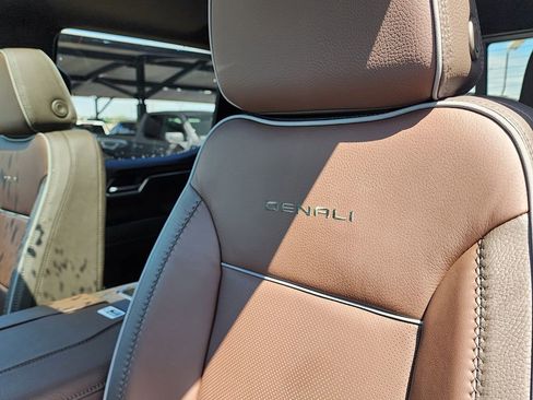 New 2026 GMC Sierra 1500 Denali AWD/4WD image 18