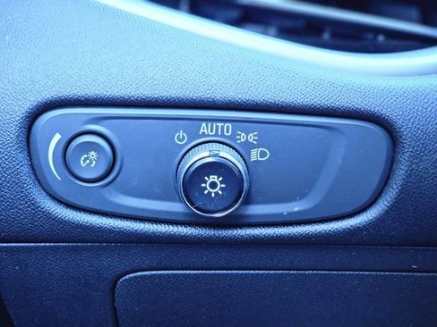 Used 2023 Chevrolet Malibu LT image 20