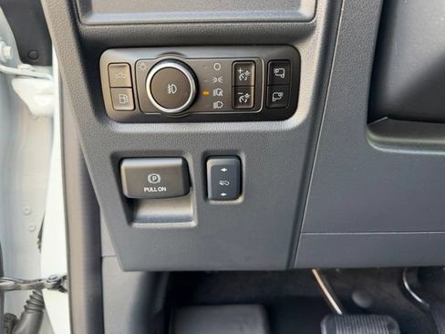 Used 2025 Ford F150 Platinum w/ Equipment Group 702A High AWD/4WD image 15