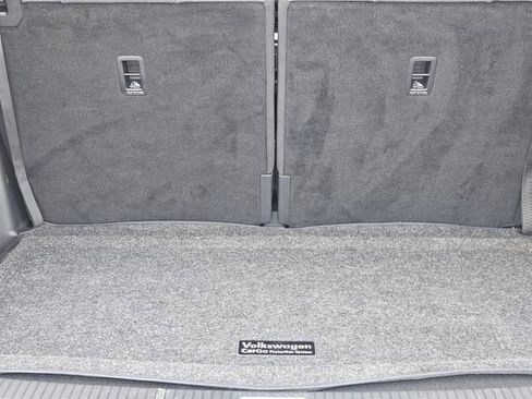 Used 2024 Volkswagen Atlas SE FWD image 33