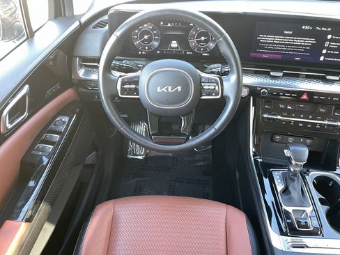 Certified 2024 Kia Carnival SX Prestige image 13