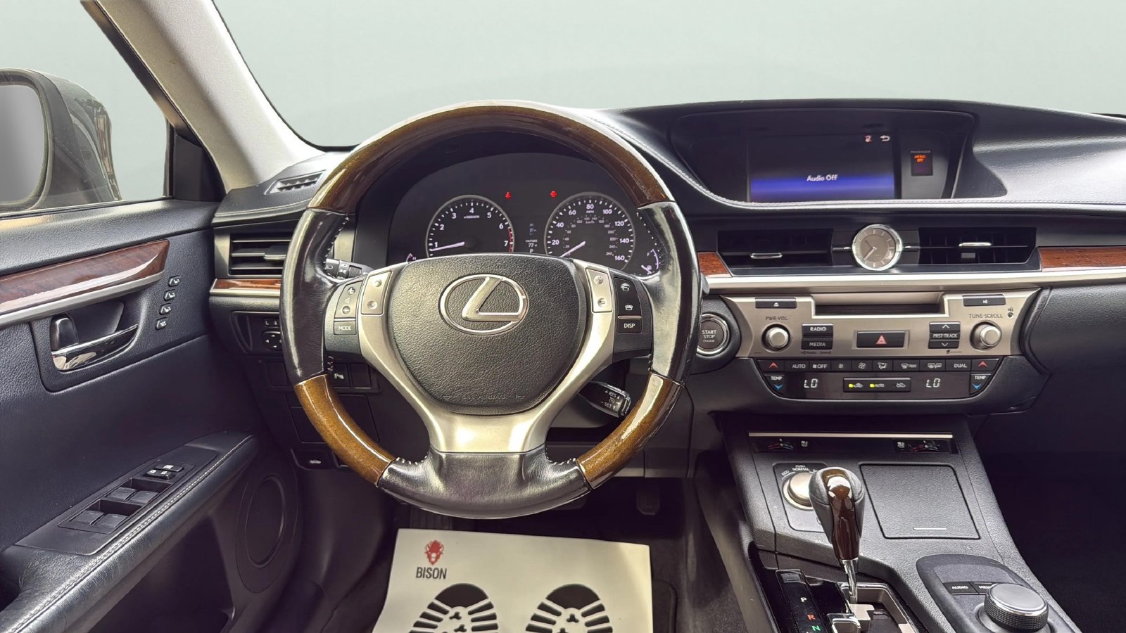 Used 2015 Lexus ES 350 w/ Premium Package FWD image 9