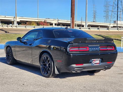 Used 2021 Dodge Challenger R/T Scat Pack image 5