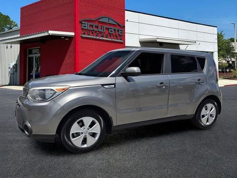 Used 2016 Kia Soul FWD image 1