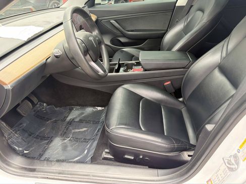 Used 2019 Tesla Model 3 Standard Range Plus RWD image 15