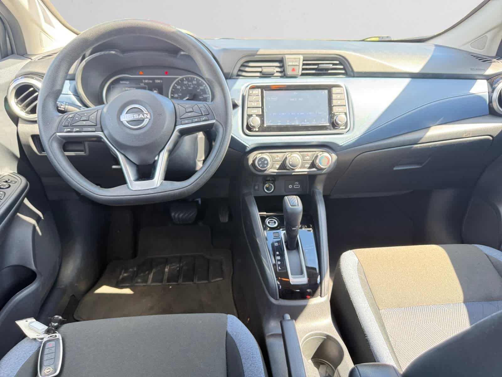 Used 2025 Nissan Versa SV FWD image 10