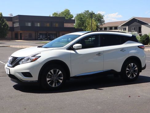 Used 2015 Nissan Murano SV w/ Premium Package AWD/4WD image 10
