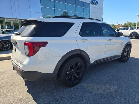 Certified 2023 Ford Explorer ST-Line w/ Class IV Trailer Tow Package RWD image 6