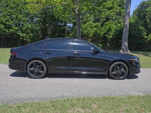 Used 2024 Honda Accord Sport image 5