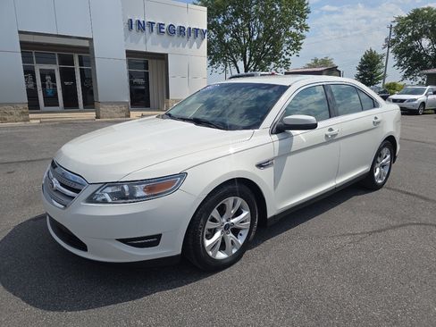 Used 2012 Ford Taurus SEL FWD image 2