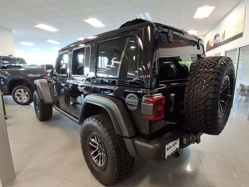 Used 2026 Jeep Wrangler Unlimited Rubicon 392 w/ Quick Order Package 27X Moab AWD/4WD image 28