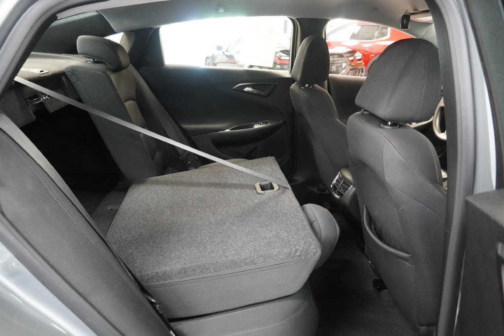 Used 2024 Chevrolet Malibu LT FWD image 32