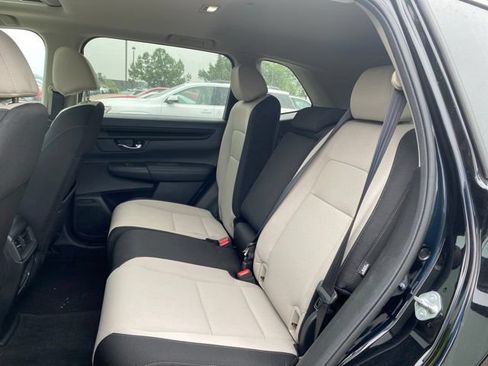 Used 2025 Honda CR-V EX image 3