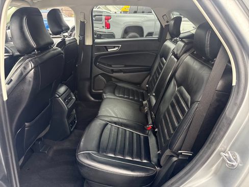Used 2024 Ford Edge SEL w/ Convenience Package AWD/4WD image 16