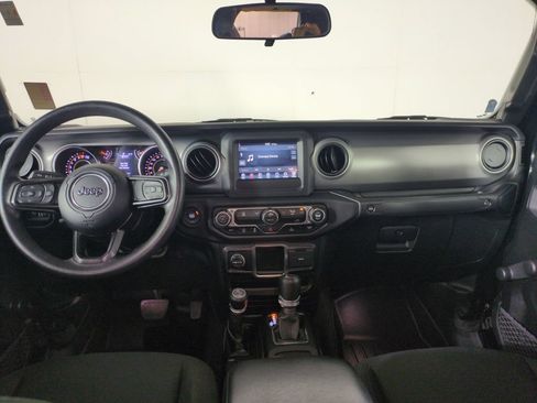 Used 2022 Jeep Gladiator Sport AWD/4WD image 15