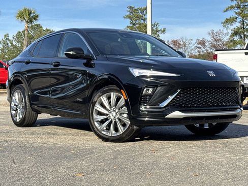 Used 2025 Buick Envista Avenir image 2