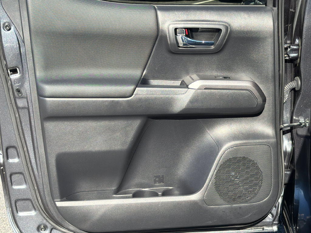 Used 2023 Toyota Tacoma TRD Sport RWD image 21