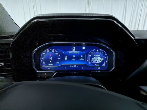 Used 2023 Chevrolet Silverado 1500 LT AWD/4WD image 22