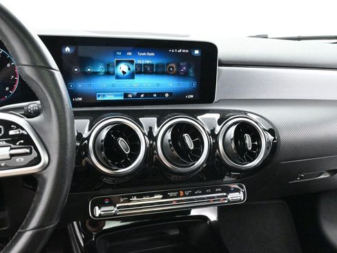 Used 2019 Mercedes-Benz A 220 4MATIC image 18