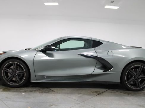 Used 2024 Chevrolet Corvette Stingray Coupe w/ Z51 Performance Package image 6