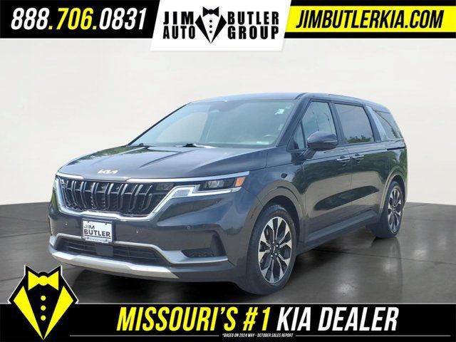 Used 2024 Kia Carnival EX FWD image 1