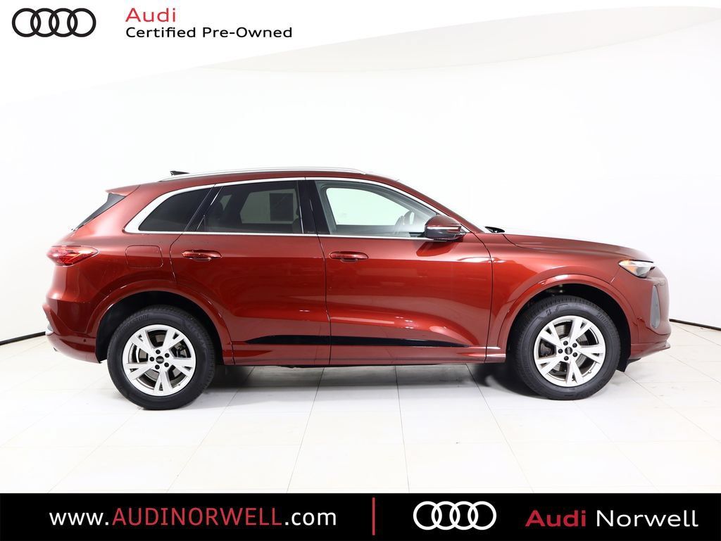 Certified 2025 Audi Q5 Premium AWD/4WD image 18