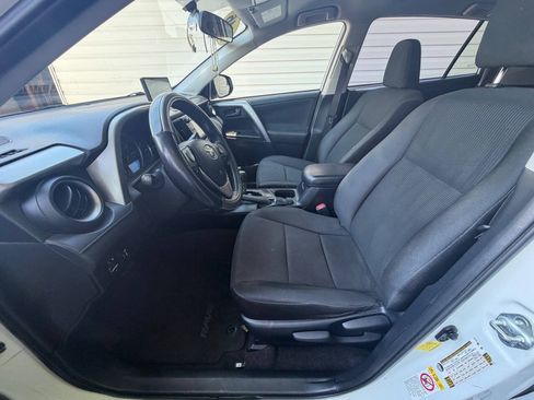 Used 2016 Toyota RAV4 LE FWD image 31
