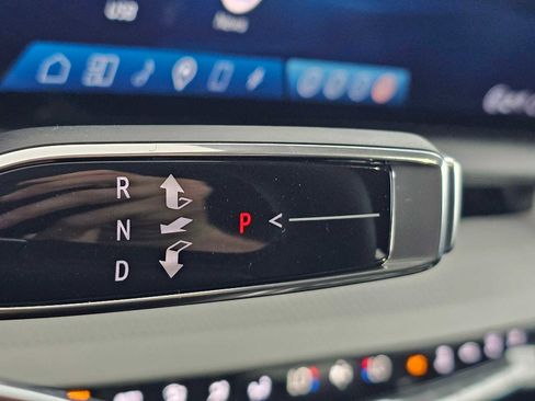 New 2026 Cadillac Optiq Luxury 1 image 30