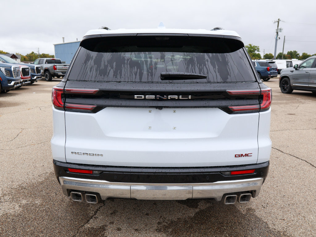 New 2027 GMC Acadia Denali w/ Denali Reserve Package FWD image 4