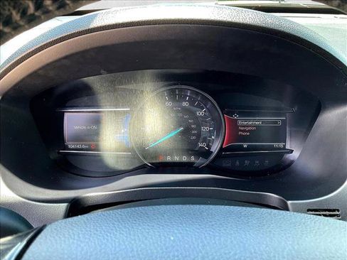 Used 2018 Ford Explorer XLT w/ Equipment Group 202A FWD image 21