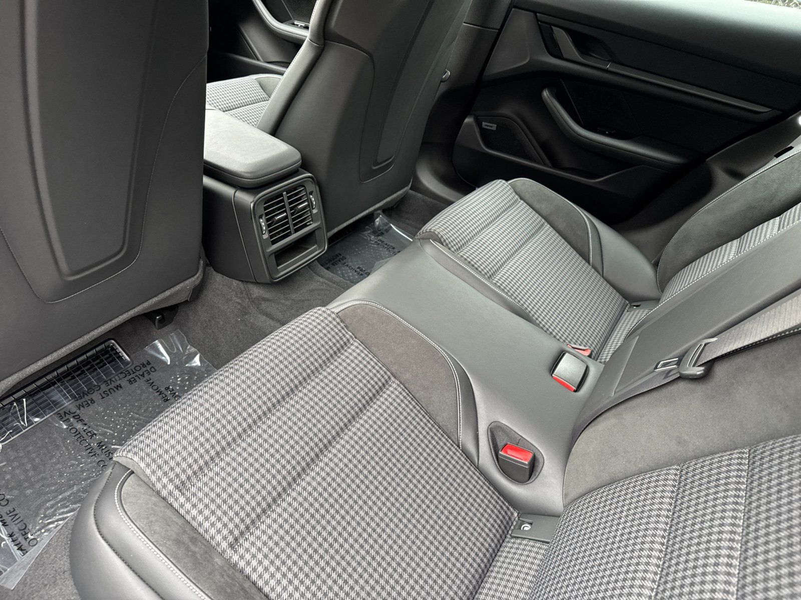 Certified 2026 Porsche Taycan AWD/4WD image 14