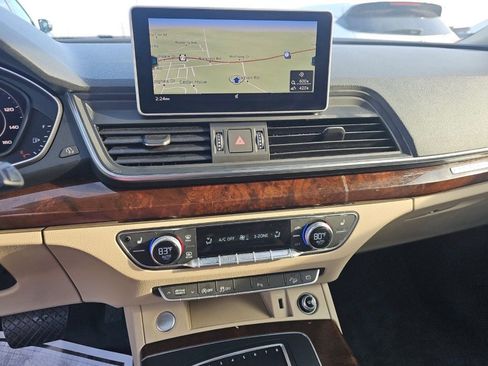 Used 2018 Audi Q5 2.0T Premium Plus w/ Premium Plus Package image 17