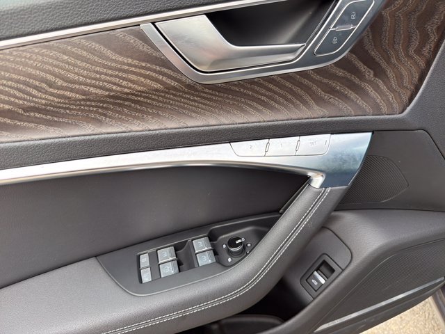 Used 2020 Audi A6 3.0T allroad Premium Plus AWD/4WD image 13
